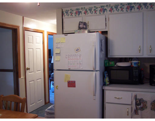 79 Old Andover Road North Reading, MA 01864 - Photo 2 of 6 Gallery Image 2