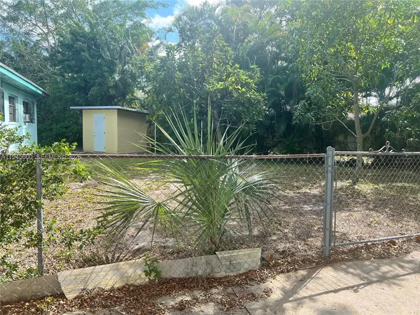 $530,000 | 12085 Northwest 11th Avenue, North Miami, FL 33168