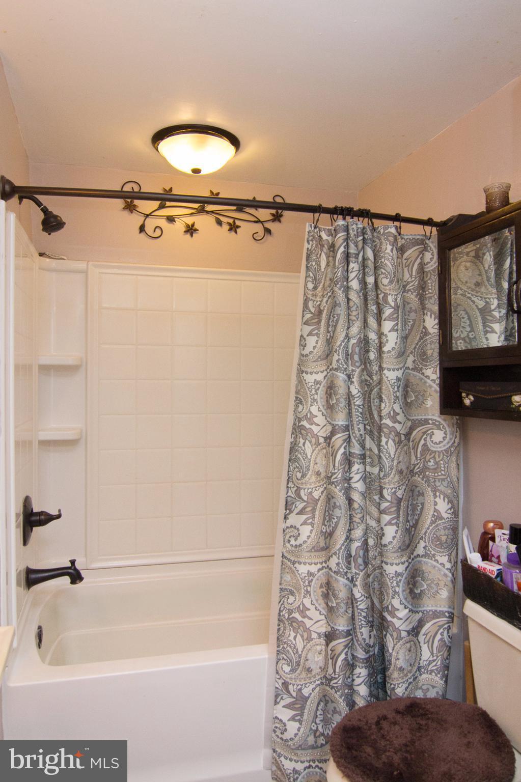 1344 Old Manchester Road Westminster, MD 21157 - Photo 14 of 30 Bath