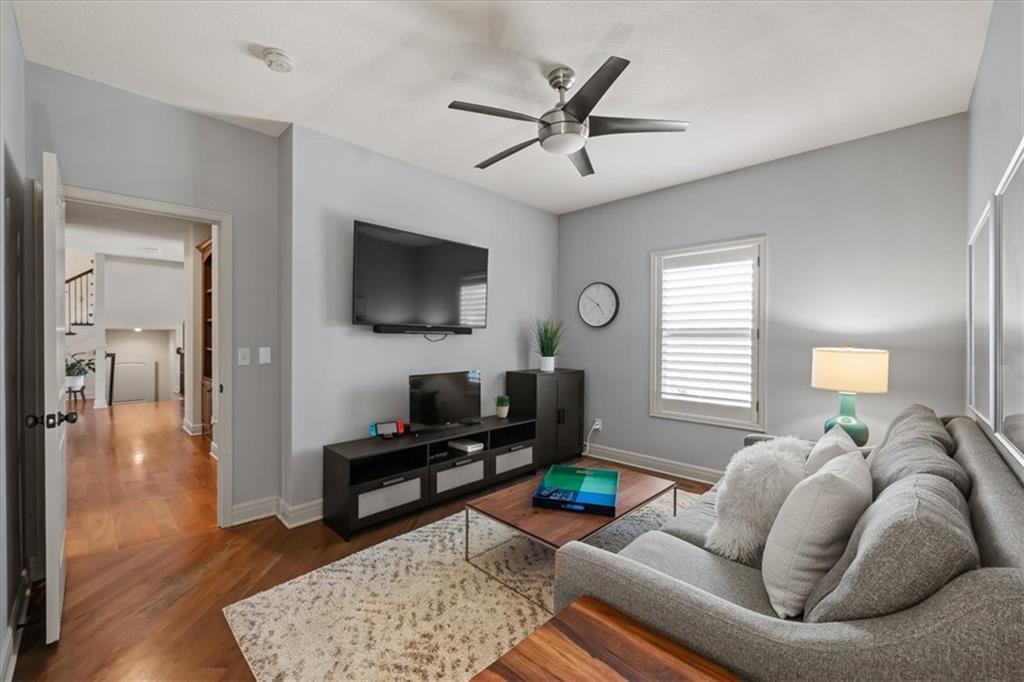 15533 England Street Overland Park, KS 66221 - Photo 21 of 55