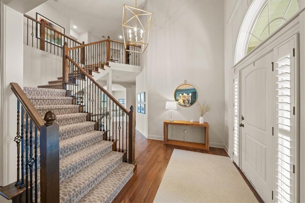 15533 England Street Overland Park, KS 66221 - Photo 4 of 55