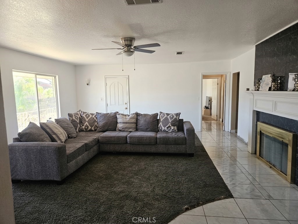 22200 Alviso Road Perris, CA 92570 - Photo 4 of 8 Gallery Image 4