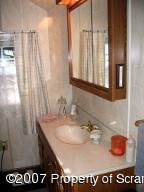 East Oak Drive Lititz, PA 17543 - Photo 5 of 7 Gallery Image 5