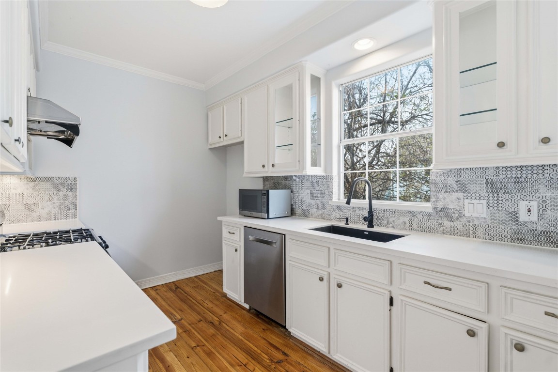 421 Harvard Street, Unit E Houston, TX 77007 - Photo 6 of 21