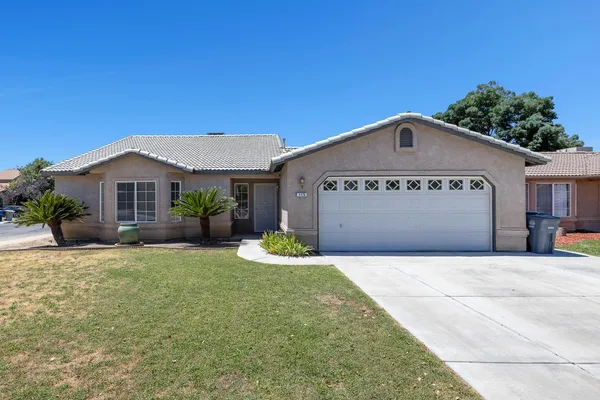 $389,900 | 115 Curtiss Lane, Coalinga, CA 93210