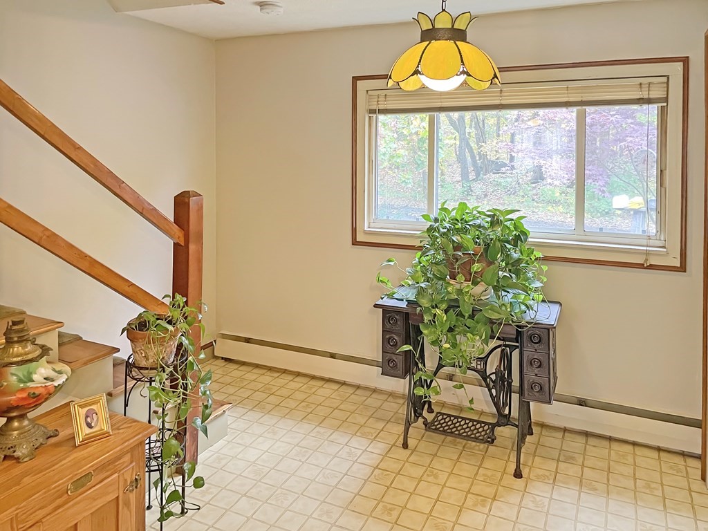 320 Newton Road Haverhill, MA 01830 - Photo 8 of 29