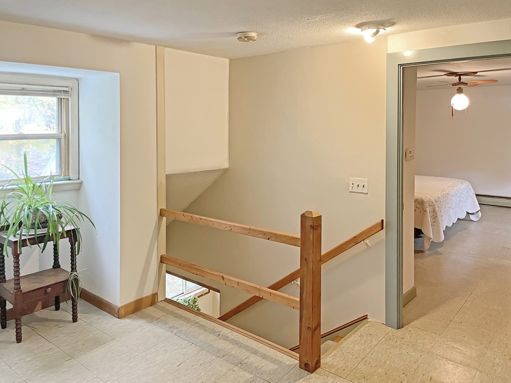 320 Newton Road Haverhill, MA 01830 - Photo 10 of 29