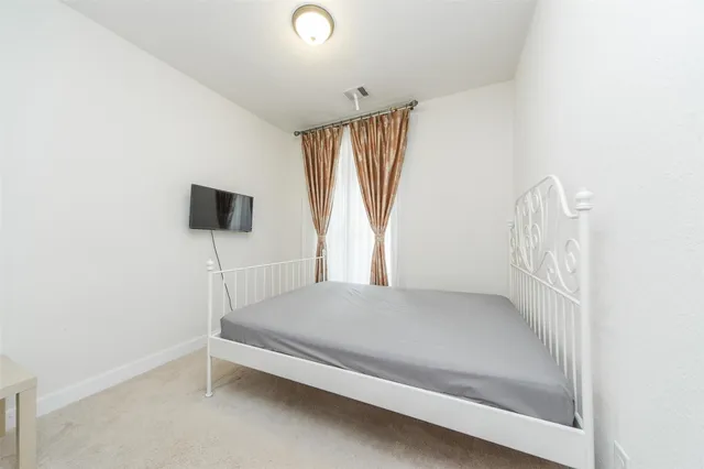 $3,980 | 15406 Easton Gate Lane, Houston, TX 77044