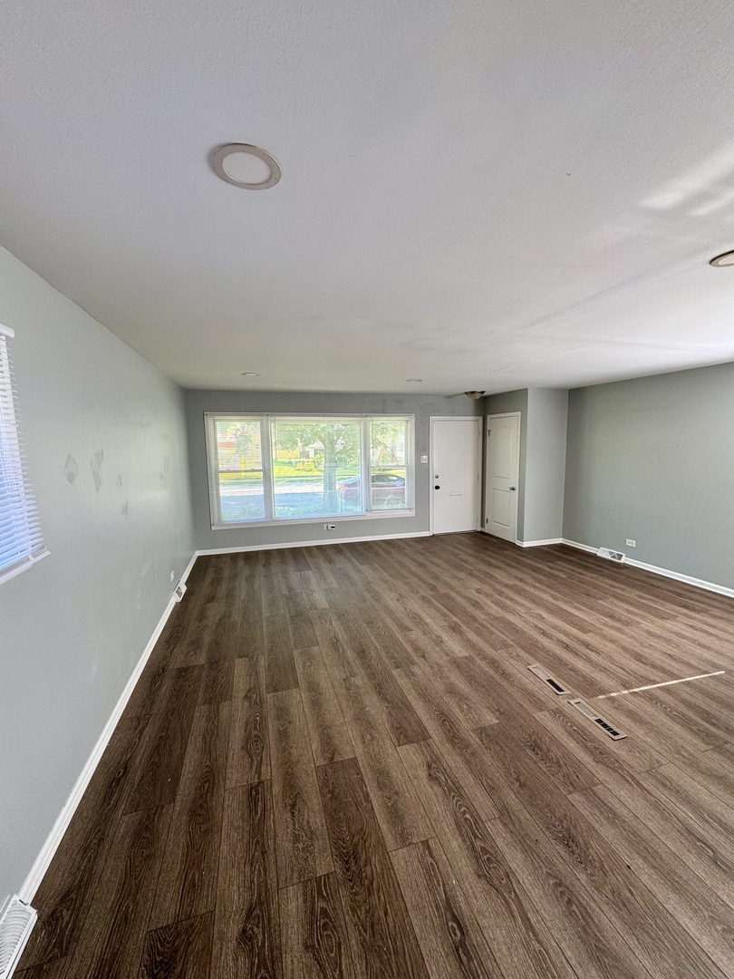 1102 West 111th Street Chicago, IL 60643 - Photo 3 of 25