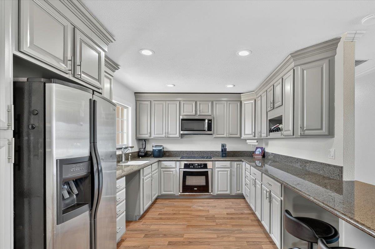 664 Middlefield Road Salinas, CA 93906 - Photo 10 of 50