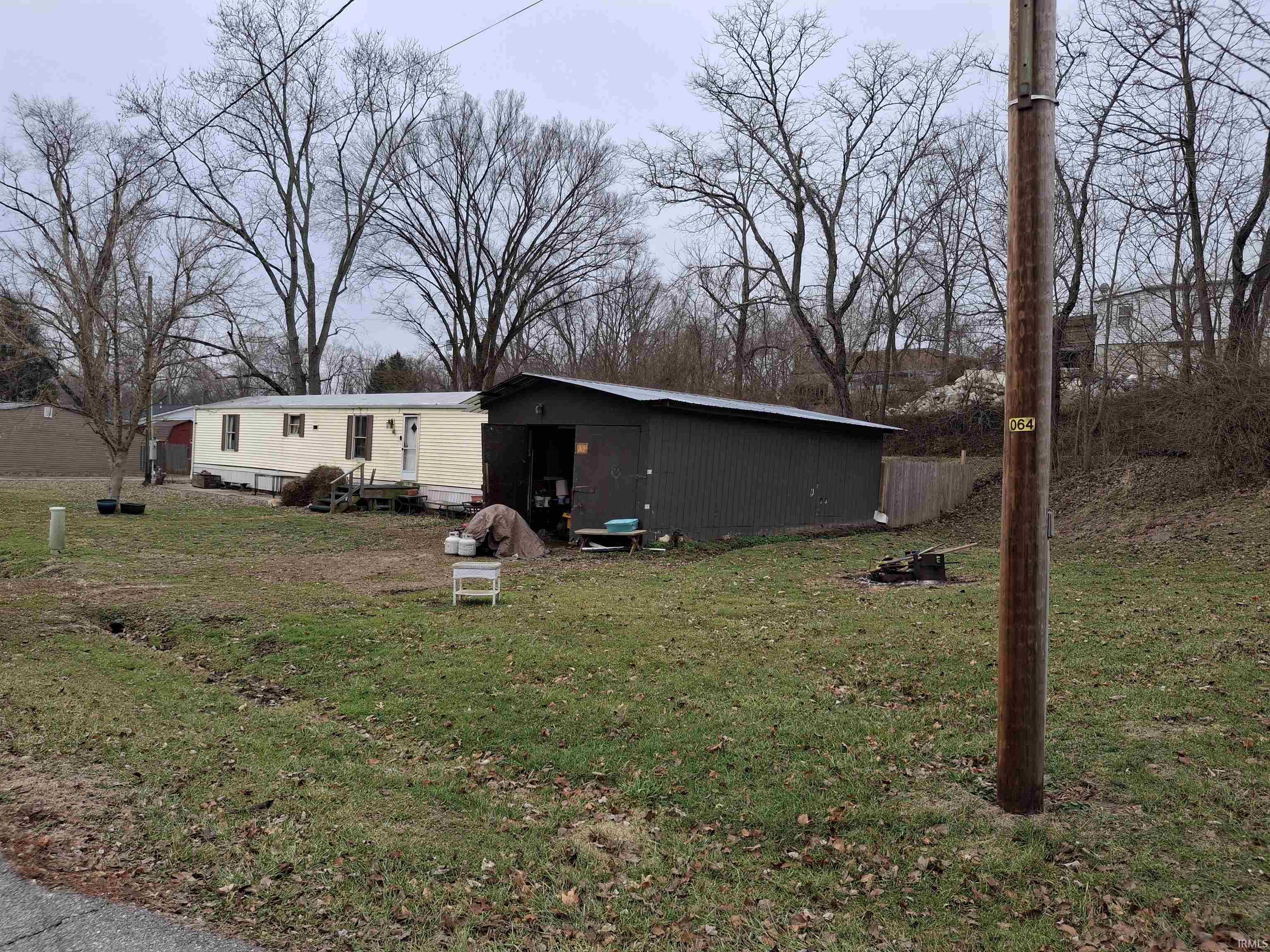 102 Hooker Street Brooklyn, IN 46111 - Photo 3 of 25