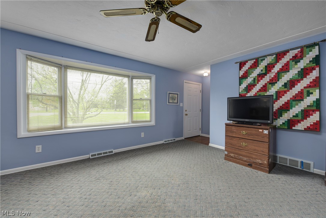 3276 Center Road Avon, OH 44011 - Photo 5 of 33