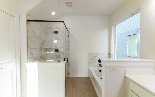 $525,000 | 200 Hollister Drive, Liberty Hill, TX 78642