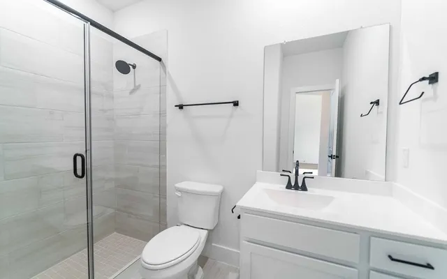 $525,000 | 200 Hollister Drive, Liberty Hill, TX 78642