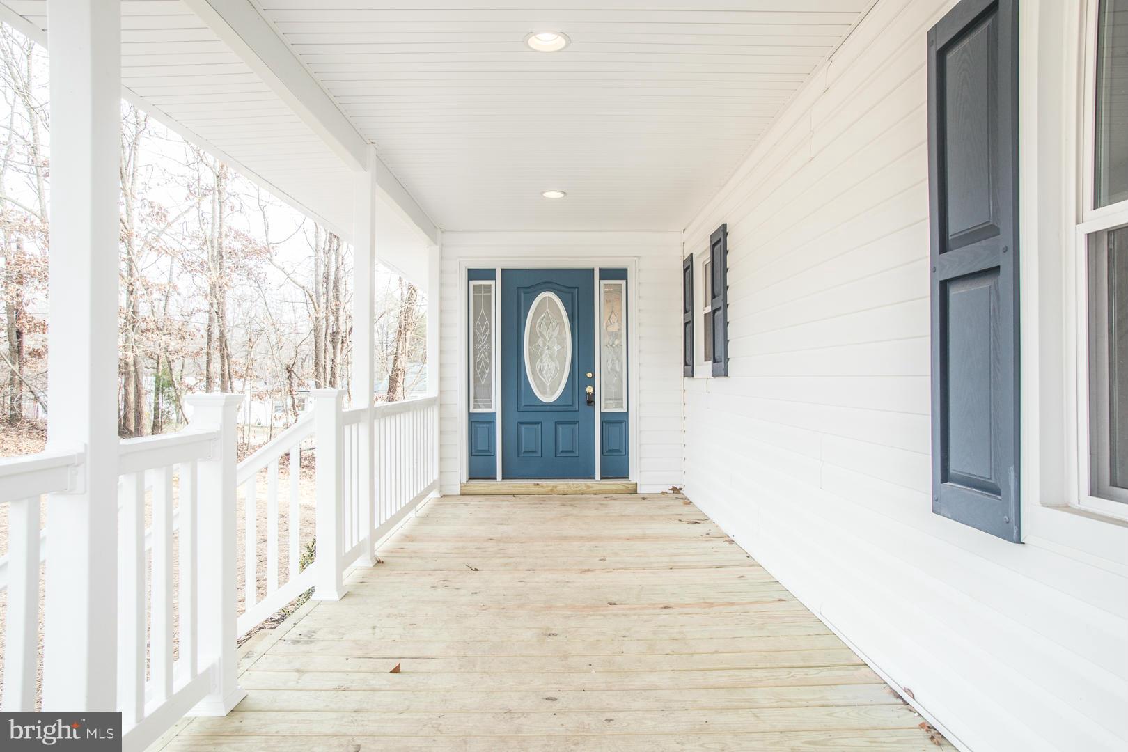 1995 Sixes Road Prince Frederick, MD 20678 - Photo 14 of 30 a big room with wooden floor and windows