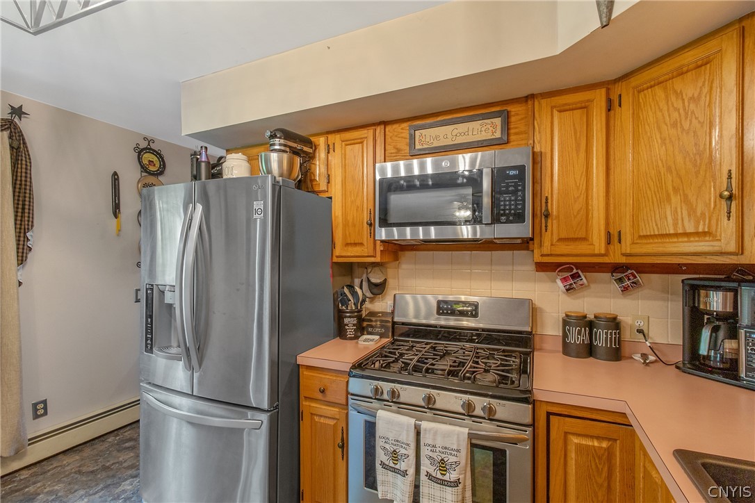 955 Middle Road Scriba, NY 13126 - Photo 12 of 47