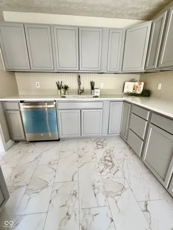 $349,913 | 428 Southmore Street, Plainfield, IN 46168