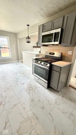 $359,717 | 428 Southmore Street, Plainfield, IN 46168