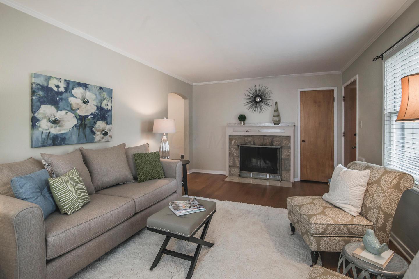 395 Fallis Road Columbus, OH 43214 - Photo 4 of 31 Gallery Image 4
