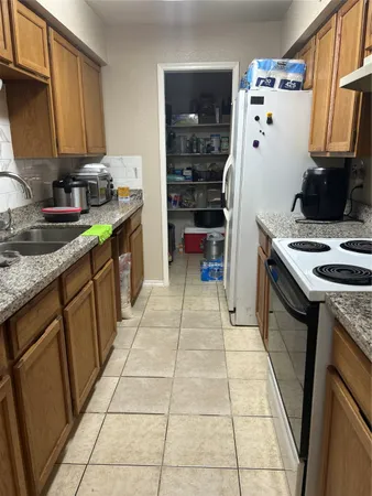 $100,000 | 9700 Leawood Boulevard, Unit 308, Houston, TX 77099