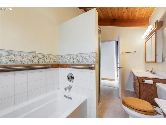 a view of an entryway