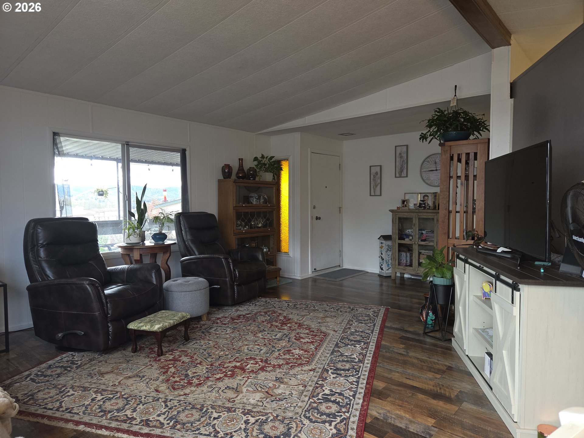 508 Shadow Ranch Lane Roseburg, OR 97470 - Photo 4 of 33