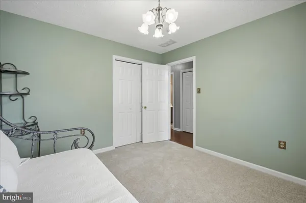 $479,000 | 231 Bentley Avenue, Winchester, VA 22602