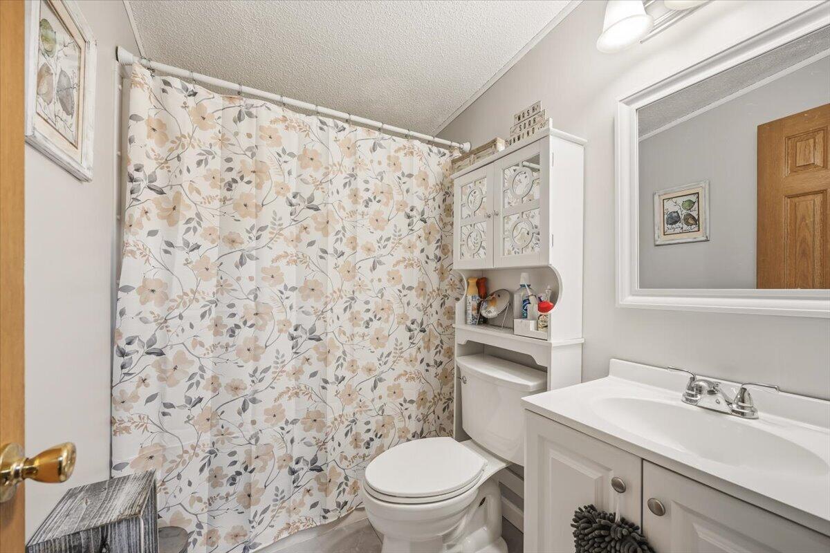 271 Mountain Road Arundel, ME 04046 - Photo 23 of 39