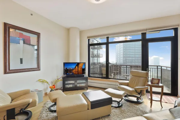 $3,495 | 1120 South 2nd Street, Unit 1009, Minneapolis, MN 55415