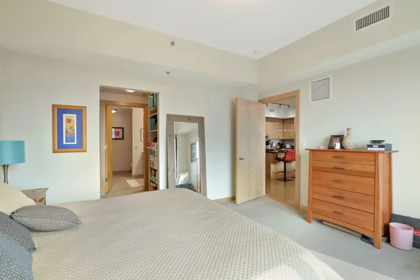 $3,495 | 1120 South 2nd Street, Unit 1009, Minneapolis, MN 55415