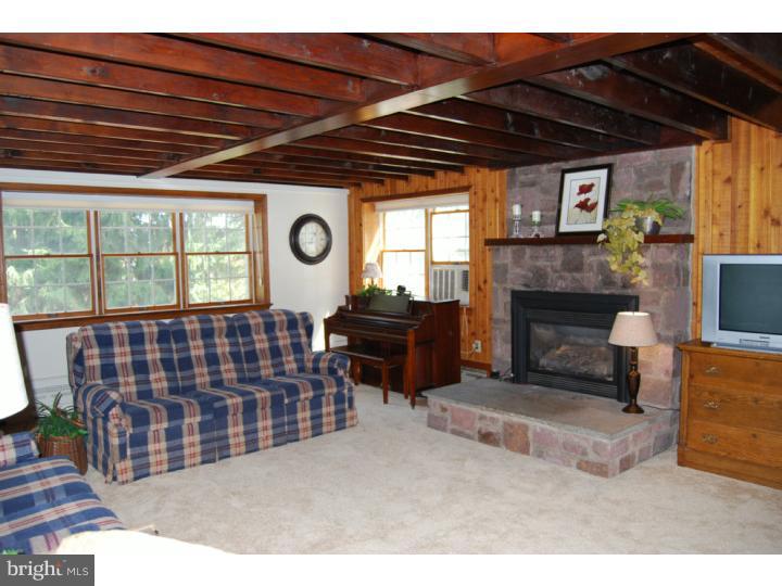 738 Schoolhouse Road Pottstown, PA 19465 - Photo 6 of 15 Gallery Image 6