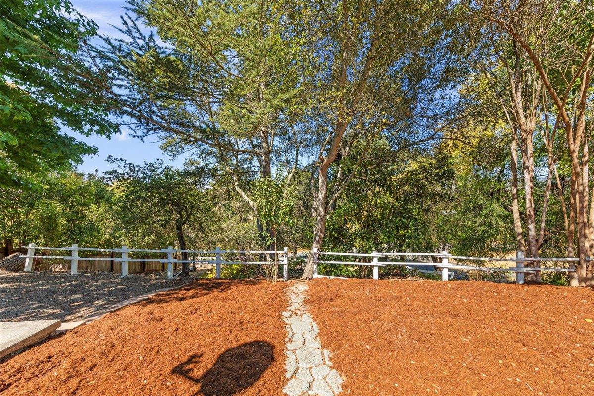 1300 Amesti Road Watsonville, CA 95076 - Photo 31 of 34 a view of a tennis court