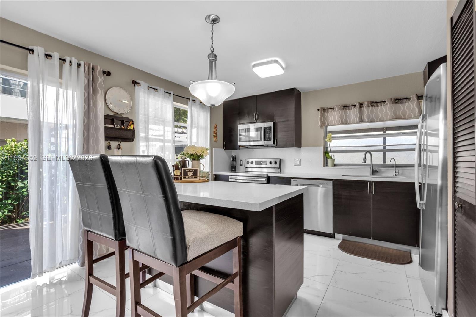 8253 Northwest 192nd Terrace Hialeah, FL 33015 - Photo 11 of 36