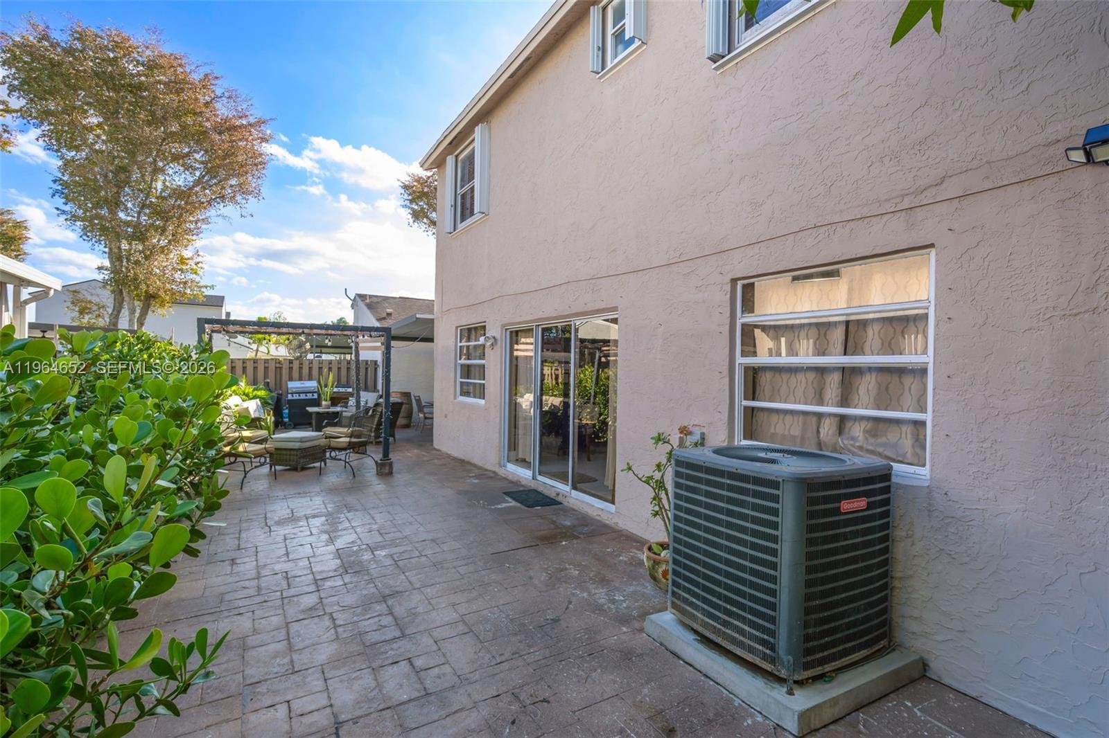 8253 Northwest 192nd Terrace Hialeah, FL 33015 - Photo 26 of 36