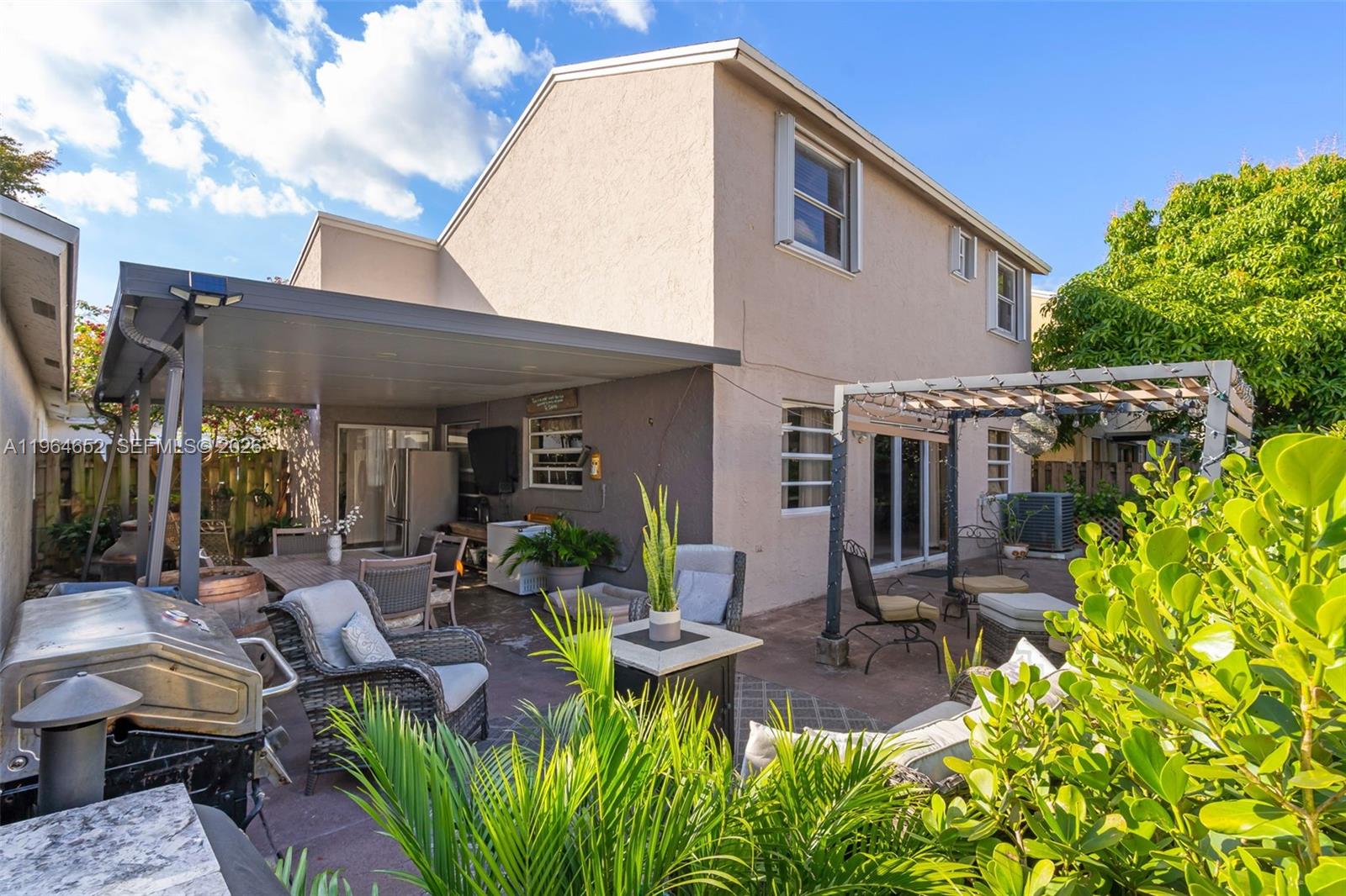 8253 Northwest 192nd Terrace Hialeah, FL 33015 - Photo 28 of 36