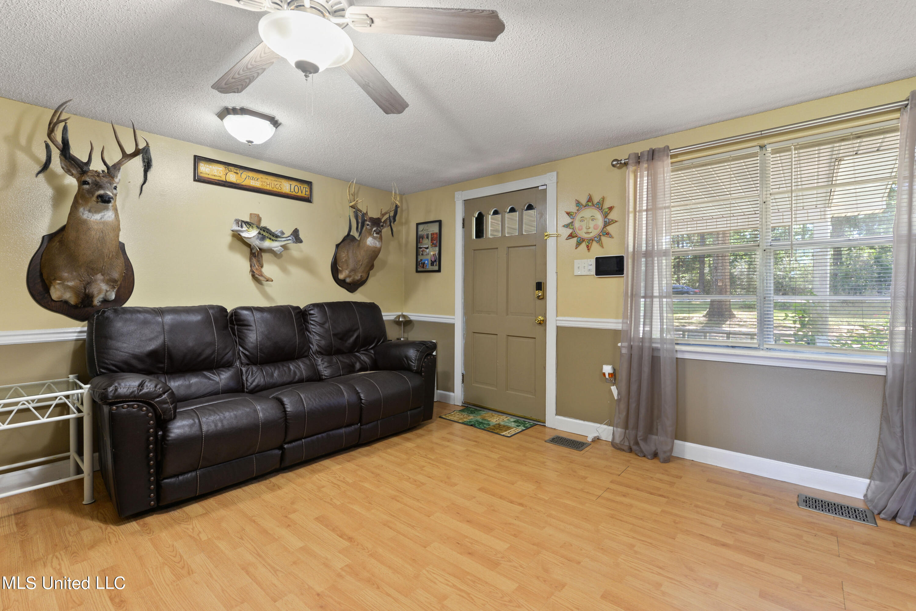 228 Holley Road Lucedale, MS 39452 - Photo 4 of 30 004