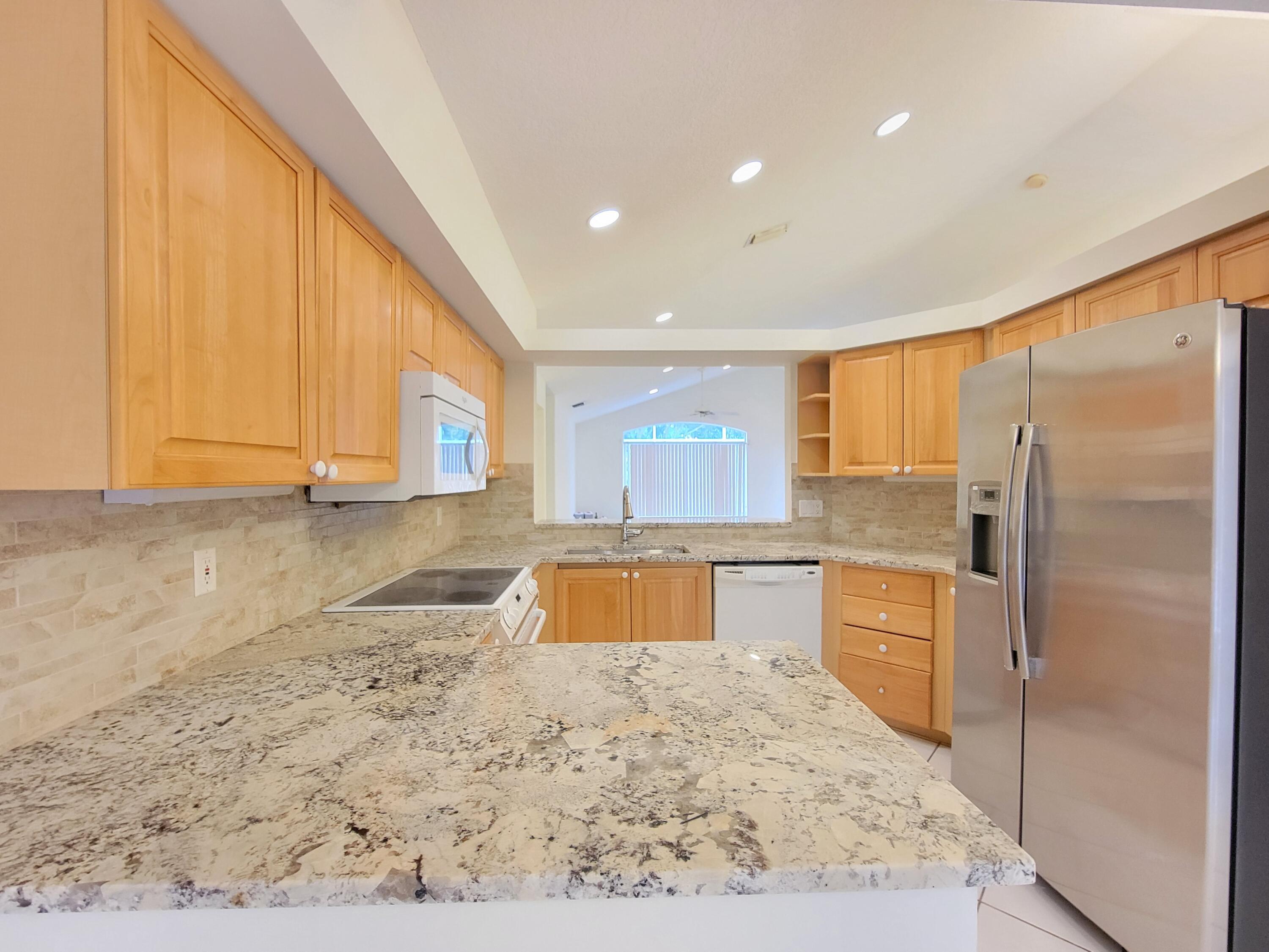 3041 Casa Rio Court Riviera Beach, FL 33418 - Photo 6 of 37 20211125_103302