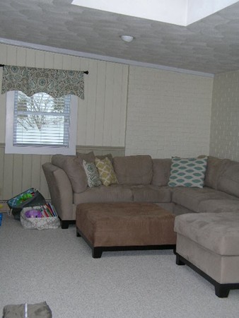 60 Riverside Drive Lincoln, RI 02865 - Photo 9 of 30 Gallery Image 9