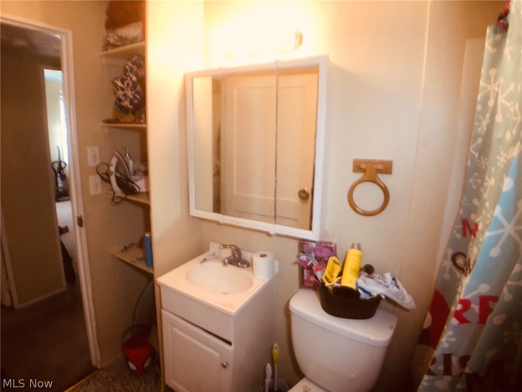 3746 Highland Road Cleveland, OH 44111 - Photo 5 of 14 Gallery Image 5