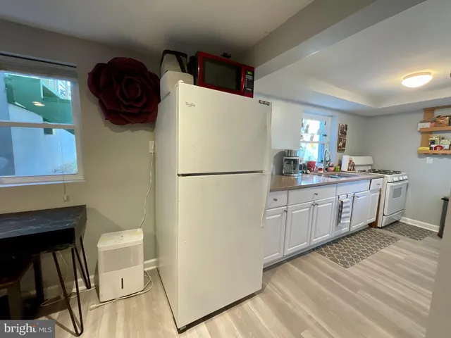 $3,500 | 6822 Donahue Court, Falls Church, VA 22042