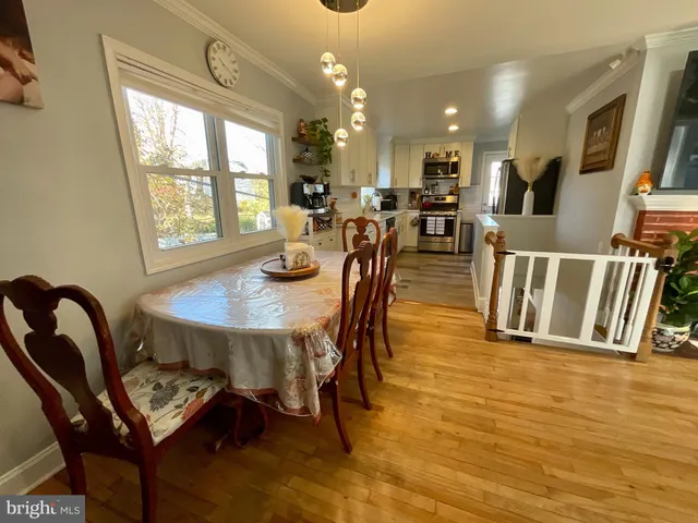 $3,500 | 6822 Donahue Court, Falls Church, VA 22042