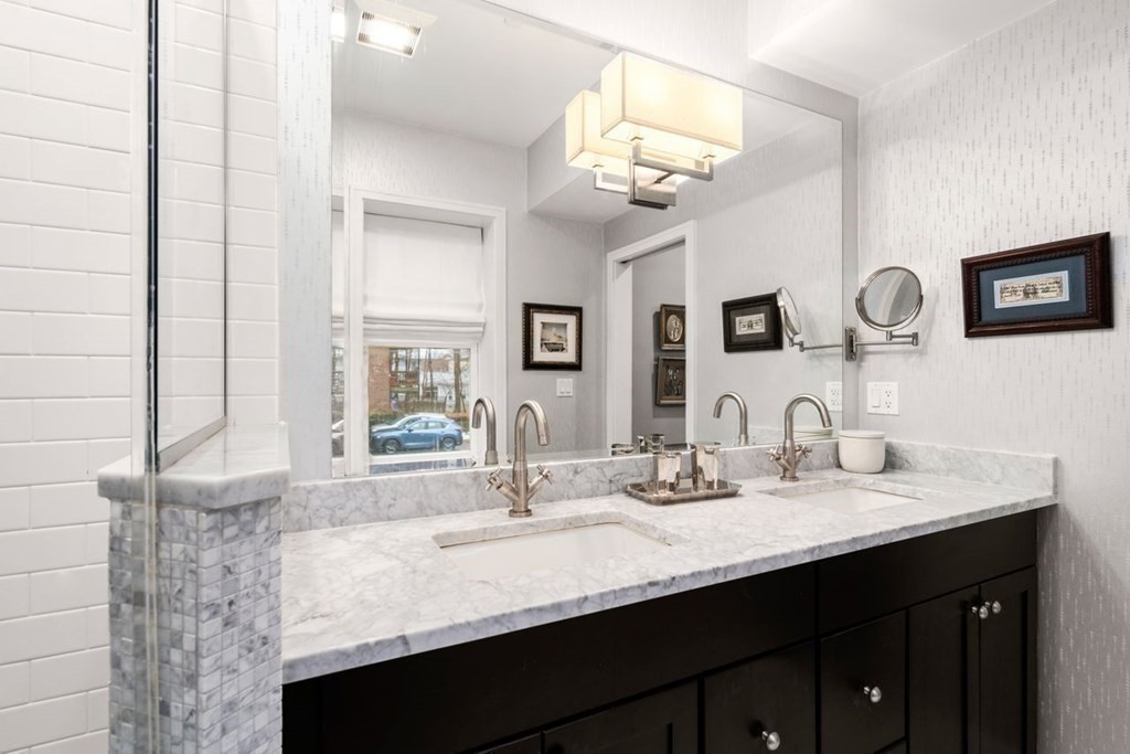 92 Pleasant Street, Unit 2 Brookline, MA 02446 - Photo 12 of 31