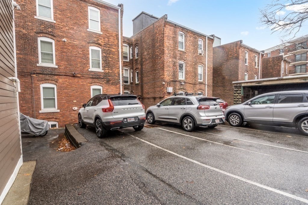 92 Pleasant Street, Unit 2 Brookline, MA 02446 - Photo 19 of 31