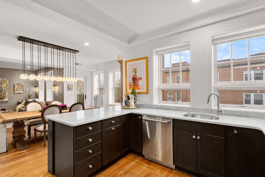 92 Pleasant Street, Unit 2 Brookline, MA 02446 - Photo 6 of 31