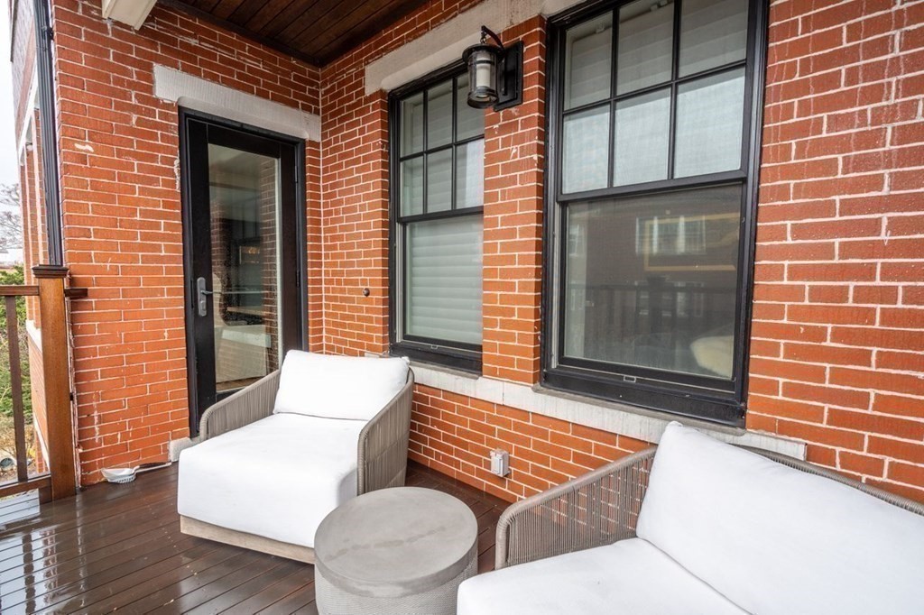 92 Pleasant Street, Unit 2 Brookline, MA 02446 - Photo 10 of 31