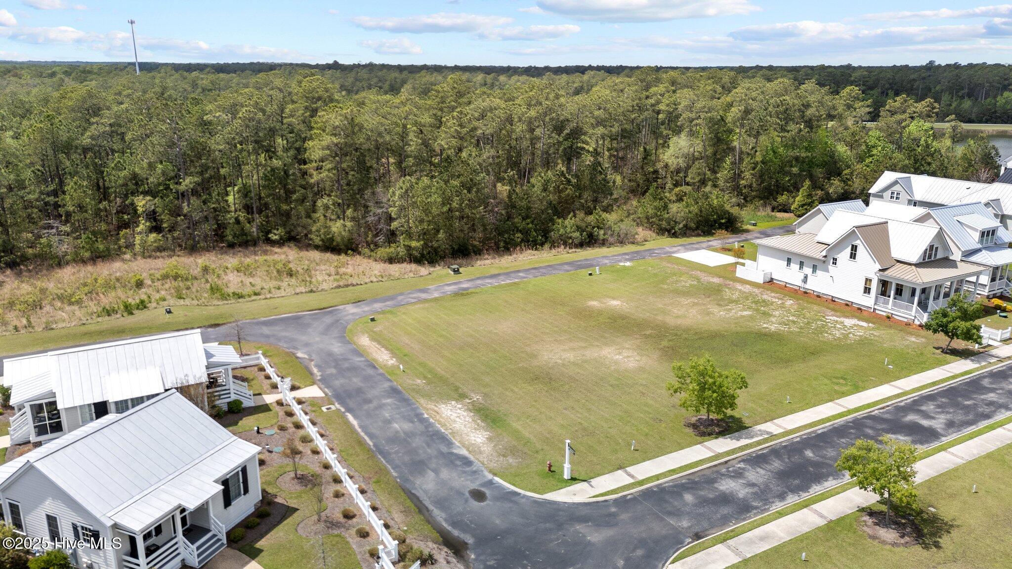 98 Boathouse Road Oriental, NC 28571 - Photo 15 of 55 4-web-or-mls-DJI_20250408134433_0025_D