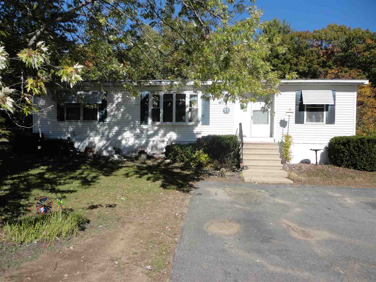 11 Lynn Lane Rochester, NH 03867 - Photo 2 of 11
