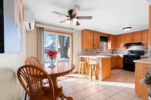 $249,900 | 1865 Bond Street, Green Bay, WI 54303