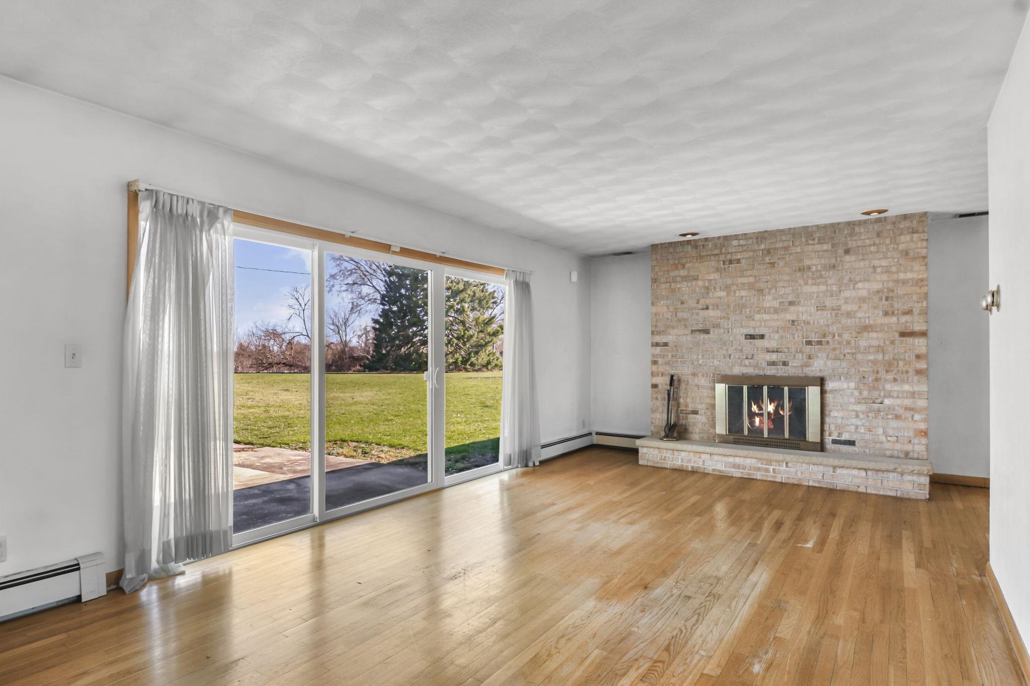 2508 Rockport Road Janesville, WI 53548 - Photo 3 of 27