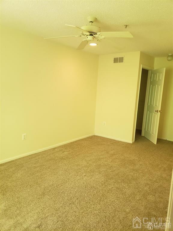 155 Prestwick Way Edison, NJ 08820 - Photo 15 of 19 Gallery Image 15